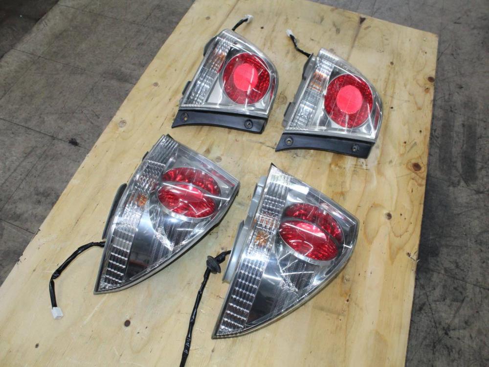 JDM TOYOTA ALTEZZA 98-05 LEXUS IS300 SXE10 OEM TAIL LIGHTS: Image 9