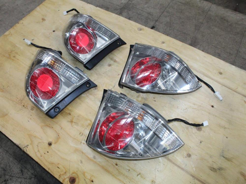 JDM TOYOTA ALTEZZA 98-05 LEXUS IS300 SXE10 OEM TAIL LIGHTS: Image 8