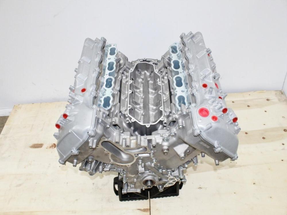 Remanufactured Toyota Tundra 5.7L V8 3UR-FE Longblock Engine 2007-2021: Image 1